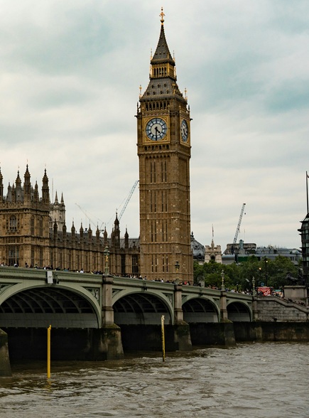 Beg Ben and Houses of Parliament
